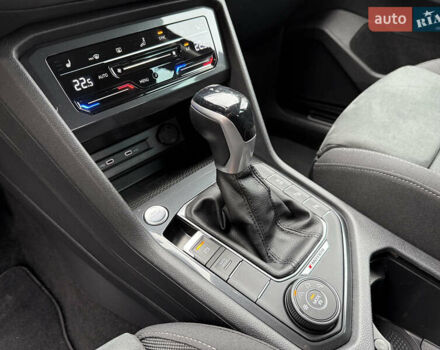 Синий Фольксваген Тигуан, объемом двигателя 2 л и пробегом 189 тыс. км за 31999 $, фото 38 на Automoto.ua