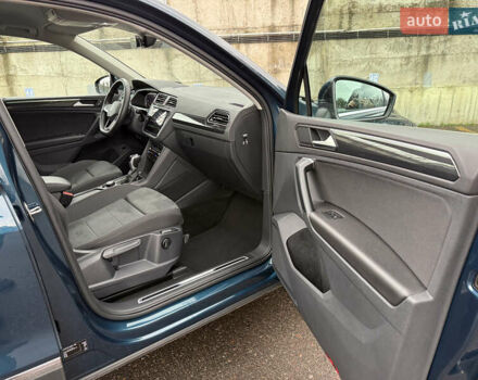 Синий Фольксваген Тигуан, объемом двигателя 2 л и пробегом 189 тыс. км за 31999 $, фото 77 на Automoto.ua