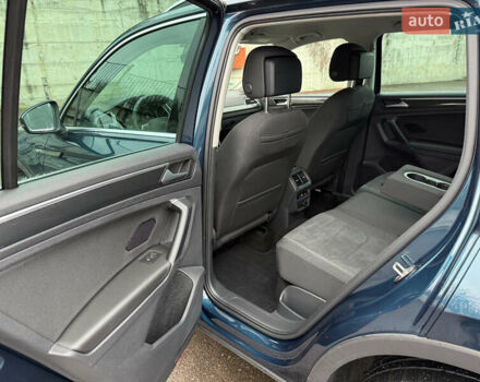 Синій Фольксваген Тігуан, об'ємом двигуна 2 л та пробігом 189 тис. км за 31999 $, фото 63 на Automoto.ua