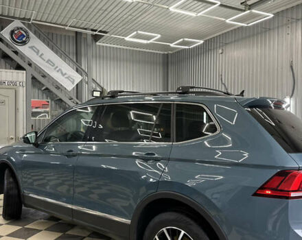 Синий Фольксваген Тигуан, объемом двигателя 0 л и пробегом 74 тыс. км за 22900 $, фото 5 на Automoto.ua