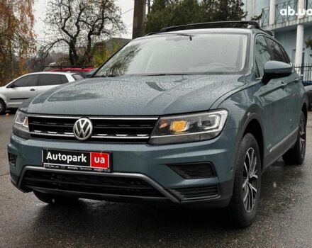 Синий Фольксваген Тигуан, объемом двигателя 2 л и пробегом 74 тыс. км за 21990 $, фото 3 на Automoto.ua