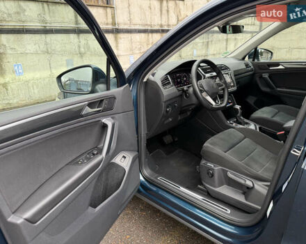 Синий Фольксваген Тигуан, объемом двигателя 2 л и пробегом 189 тыс. км за 31999 $, фото 44 на Automoto.ua