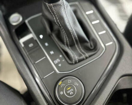 Синий Фольксваген Тигуан, объемом двигателя 0 л и пробегом 74 тыс. км за 22900 $, фото 11 на Automoto.ua