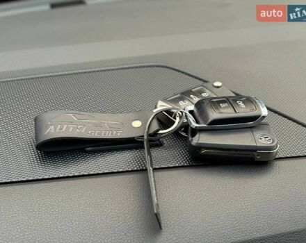 Синий Фольксваген Тигуан, объемом двигателя 2 л и пробегом 136 тыс. км за 33400 $, фото 17 на Automoto.ua