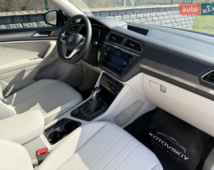 Синій Фольксваген Тігуан, об'ємом двигуна 2 л та пробігом 57 тис. км за 26800 $, фото 11 на Automoto.ua