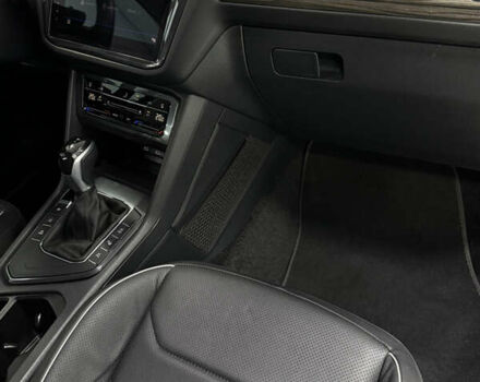 Синий Фольксваген Тигуан, объемом двигателя 2 л и пробегом 10 тыс. км за 35900 $, фото 28 на Automoto.ua