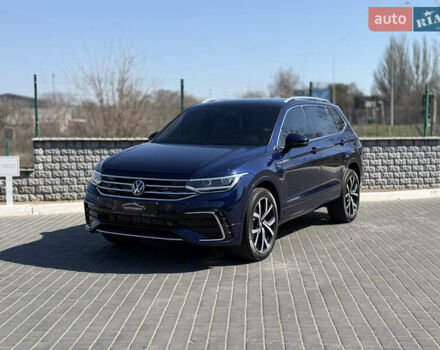 Синій Фольксваген Тігуан, об'ємом двигуна 2 л та пробігом 57 тис. км за 26800 $, фото 3 на Automoto.ua