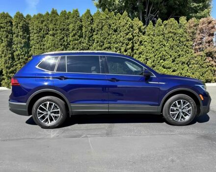 Синий Фольксваген Тигуан, объемом двигателя 2 л и пробегом 11 тыс. км за 19000 $, фото 5 на Automoto.ua