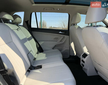 Синій Фольксваген Тігуан, об'ємом двигуна 2 л та пробігом 57 тис. км за 26800 $, фото 16 на Automoto.ua