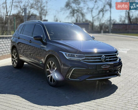 Синій Фольксваген Тігуан, об'ємом двигуна 2 л та пробігом 57 тис. км за 26800 $, фото 4 на Automoto.ua