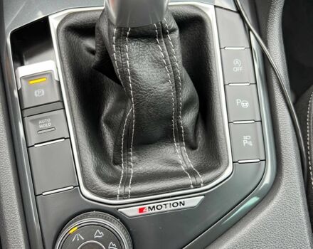 Синій Фольксваген Тігуан, об'ємом двигуна 2 л та пробігом 30 тис. км за 17000 $, фото 10 на Automoto.ua