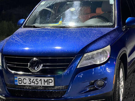 Синий Фольксваген Тигуан, объемом двигателя 2 л и пробегом 290 тыс. км за 8499 $, фото 1 на Automoto.ua