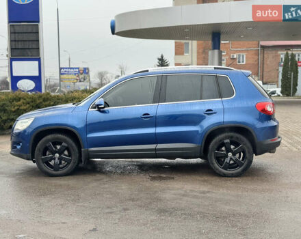 Синий Фольксваген Тигуан, объемом двигателя 2 л и пробегом 193 тыс. км за 12500 $, фото 1 на Automoto.ua