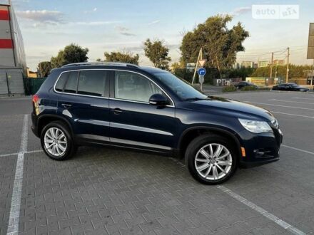Фольксваген Тігуан 2010 у Києві на Automoto.ua Синій Фольксваген Тігуан, об'ємом двигуна 2 л та пробігом 280 тис. км за 9900 $, фото 1 на Automoto.ua