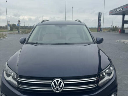 Синий Фольксваген Тигуан, объемом двигателя 1.98 л и пробегом 130 тыс. км за 12500 $, фото 1 на Automoto.ua