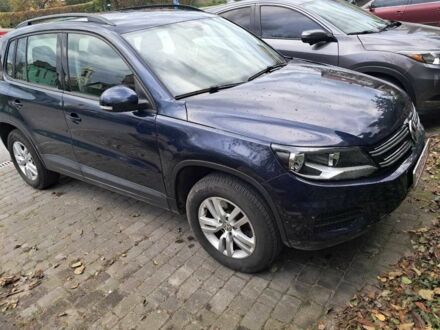 Синій Фольксваген Тігуан, об'ємом двигуна 2 л та пробігом 144 тис. км за 13800 $, фото 1 на Automoto.ua