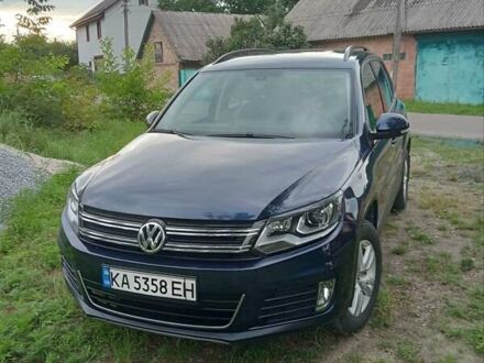 Синій Фольксваген Тігуан, об'ємом двигуна 1.98 л та пробігом 124 тис. км за 13800 $, фото 1 на Automoto.ua