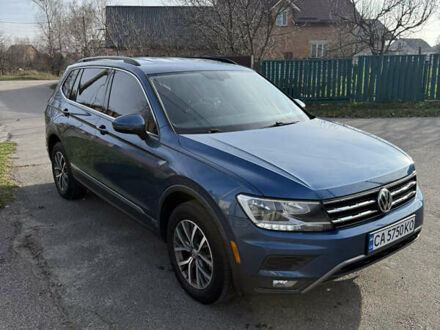 Синий Фольксваген Тигуан, объемом двигателя 1.98 л и пробегом 93 тыс. км за 19500 $, фото 1 на Automoto.ua