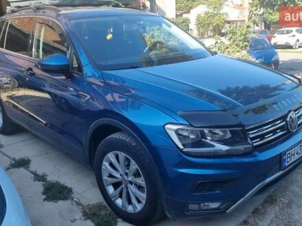 Синий Фольксваген Тигуан, объемом двигателя 2 л и пробегом 85 тыс. км за 17000 $, фото 1 на Automoto.ua