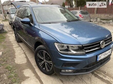 Фольксваген Тигуан 2019 в Коломые на Automoto.ua Синий Фольксваген Тигуан, объемом двигателя 2 л и пробегом 12 тыс. км за 26100 $, фото 1 на Automoto.ua