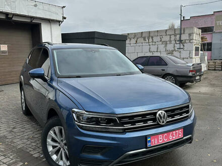 Синій Фольксваген Тігуан, об'ємом двигуна 2 л та пробігом 192 тис. км за 16999 $, фото 1 на Automoto.ua