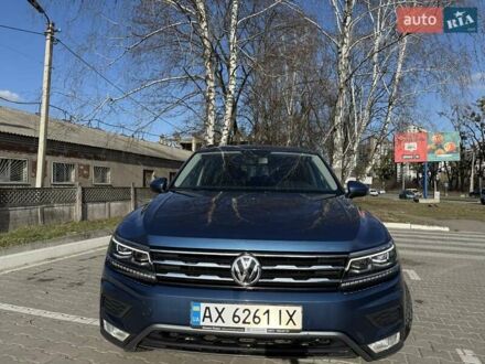 Синий Фольксваген Тигуан, объемом двигателя 2 л и пробегом 43 тыс. км за 19500 $, фото 1 на Automoto.ua