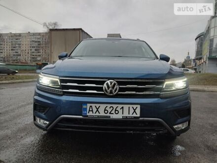 Фольксваген Тигуан 2019 в Харькове на Automoto.ua Синий Фольксваген Тигуан, объемом двигателя 2 л и пробегом 28 тыс. км за 20900 $, фото 1 на Automoto.ua
