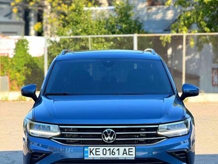 Синий Фольксваген Тигуан, объемом двигателя 2 л и пробегом 53 тыс. км за 18000 $, фото 1 на Automoto.ua