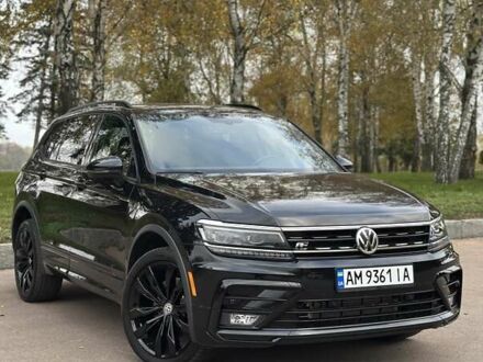 Фольксваген Тигуан 2020 в Киеве на Automoto.ua Синий Фольксваген Тигуан, объемом двигателя 2 л и пробегом 72 тыс. км за 26999 $, фото 1 на Automoto.ua