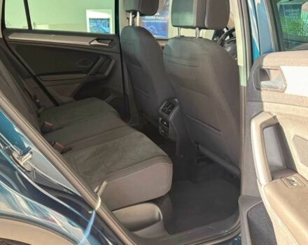 Зеленый Фольксваген Тигуан, объемом двигателя 2 л и пробегом 21 тыс. км за 32938 $, фото 9 на Automoto.ua