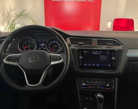 Зеленый Фольксваген Тигуан, объемом двигателя 2 л и пробегом 21 тыс. км за 32938 $, фото 14 на Automoto.ua