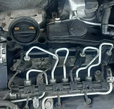 Зеленый Фольксваген Тигуан, объемом двигателя 2 л и пробегом 255 тыс. км за 10200 $, фото 11 на Automoto.ua