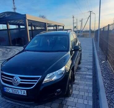 Зеленый Фольксваген Тигуан, объемом двигателя 2 л и пробегом 255 тыс. км за 10200 $, фото 5 на Automoto.ua