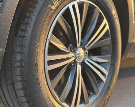 Зелений Фольксваген Тігуан, об'ємом двигуна 1.98 л та пробігом 102 тис. км за 20000 $, фото 30 на Automoto.ua