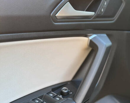 Зелений Фольксваген Тігуан, об'ємом двигуна 1.98 л та пробігом 102 тис. км за 20000 $, фото 32 на Automoto.ua