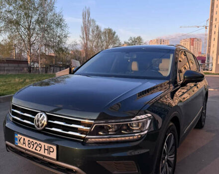 Зелений Фольксваген Тігуан, об'ємом двигуна 1.98 л та пробігом 102 тис. км за 20000 $, фото 39 на Automoto.ua