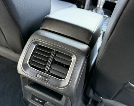 Зеленый Фольксваген Тигуан, объемом двигателя 0 л и пробегом 240 тыс. км за 14999 $, фото 8 на Automoto.ua