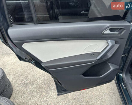 Зелений Фольксваген Тігуан, об'ємом двигуна 1.98 л та пробігом 102 тис. км за 20000 $, фото 58 на Automoto.ua