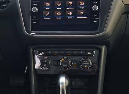 Зеленый Фольксваген Тигуан, объемом двигателя 1.98 л и пробегом 79 тыс. км за 16900 $, фото 24 на Automoto.ua