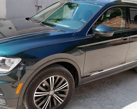 Зеленый Фольксваген Тигуан, объемом двигателя 2 л и пробегом 124 тыс. км за 21200 $, фото 2 на Automoto.ua