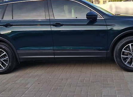 Зеленый Фольксваген Тигуан, объемом двигателя 1.98 л и пробегом 79 тыс. км за 16900 $, фото 5 на Automoto.ua