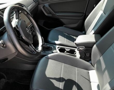 Зеленый Фольксваген Тигуан, объемом двигателя 2 л и пробегом 124 тыс. км за 21200 $, фото 4 на Automoto.ua