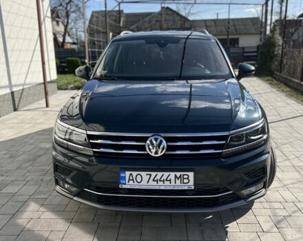 Зеленый Фольксваген Тигуан, объемом двигателя 2 л и пробегом 208 тыс. км за 30900 $, фото 2 на Automoto.ua