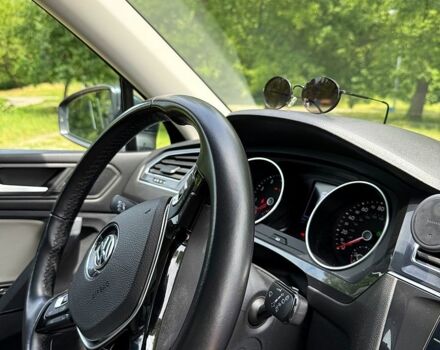 Зеленый Фольксваген Тигуан, объемом двигателя 2 л и пробегом 96 тыс. км за 21300 $, фото 4 на Automoto.ua