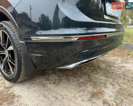 Зелений Фольксваген Тігуан, об'ємом двигуна 2 л та пробігом 170 тис. км за 19900 $, фото 3 на Automoto.ua