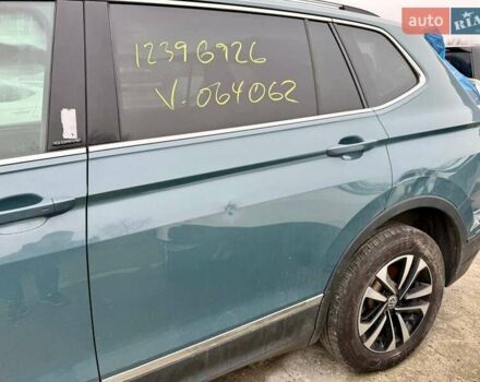 Зеленый Фольксваген Тигуан, объемом двигателя 2 л и пробегом 80 тыс. км за 13000 $, фото 25 на Automoto.ua