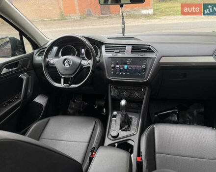 Зелений Фольксваген Тігуан, об'ємом двигуна 2 л та пробігом 170 тис. км за 19900 $, фото 11 на Automoto.ua