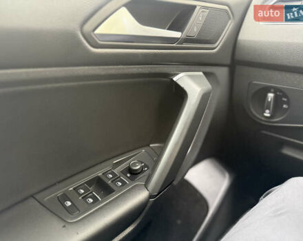 Зелений Фольксваген Тігуан, об'ємом двигуна 2 л та пробігом 170 тис. км за 19900 $, фото 29 на Automoto.ua