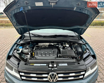 Зелений Фольксваген Тігуан, об'ємом двигуна 1.98 л та пробігом 80 тис. км за 21700 $, фото 19 на Automoto.ua