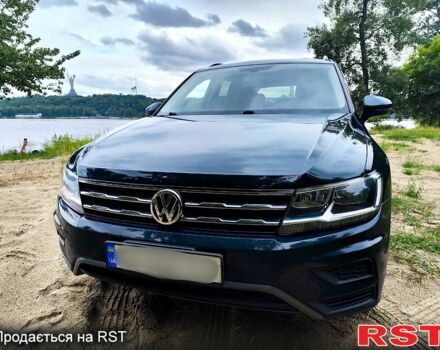 Зеленый Фольксваген Тигуан, объемом двигателя 2 л и пробегом 96 тыс. км за 21300 $, фото 1 на Automoto.ua